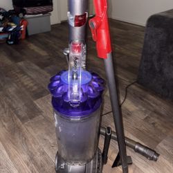 Dyson vacuum 