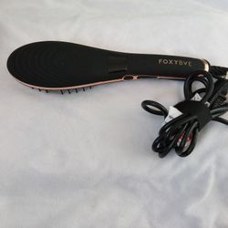 Foxy Bae Ceramic Tourmaline Straightening Brush 