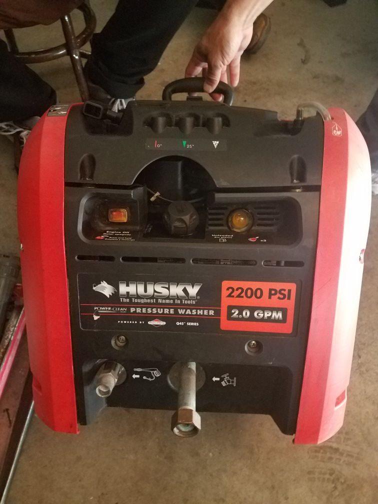 Husky Gas Pressure Washer Q45 Series 2200 PSI 2.0 GPM