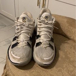 Nike Kyrie 7’s NBA Final Rings