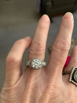 Beautiful ring. Cz