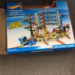 Hot Wheel Ultimate Garage 