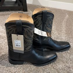 Brand New Ariat black Boots Size 10.5 Narrow 