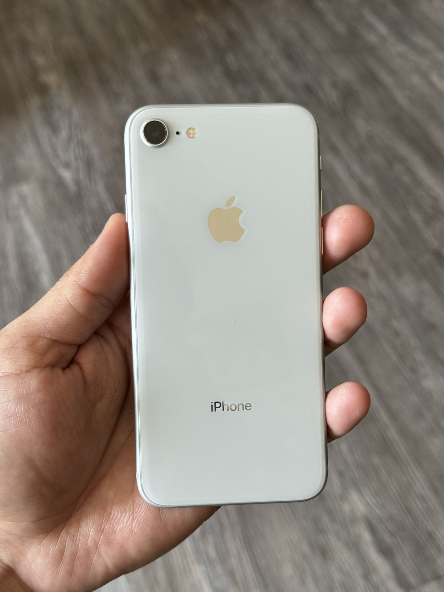 Apple iPhone 8 / 64GB Storage / Unlocked All Companies