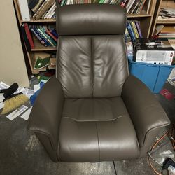 Recliner Chair 