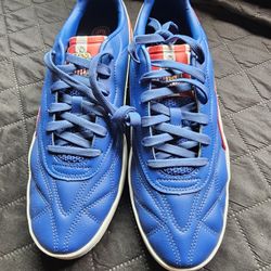 Puma  Chivas tennis Shoes Size 10.5