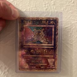 Gold Mew Pokémon Card (Premium Condition 🔥)