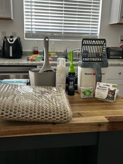 Cat Scooper and Shampoo