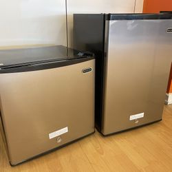 NEW Whynter Upright Mini Freezer