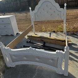 Full size bed and Dresser with mirror
