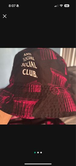 Limited Anti social club bucket hat