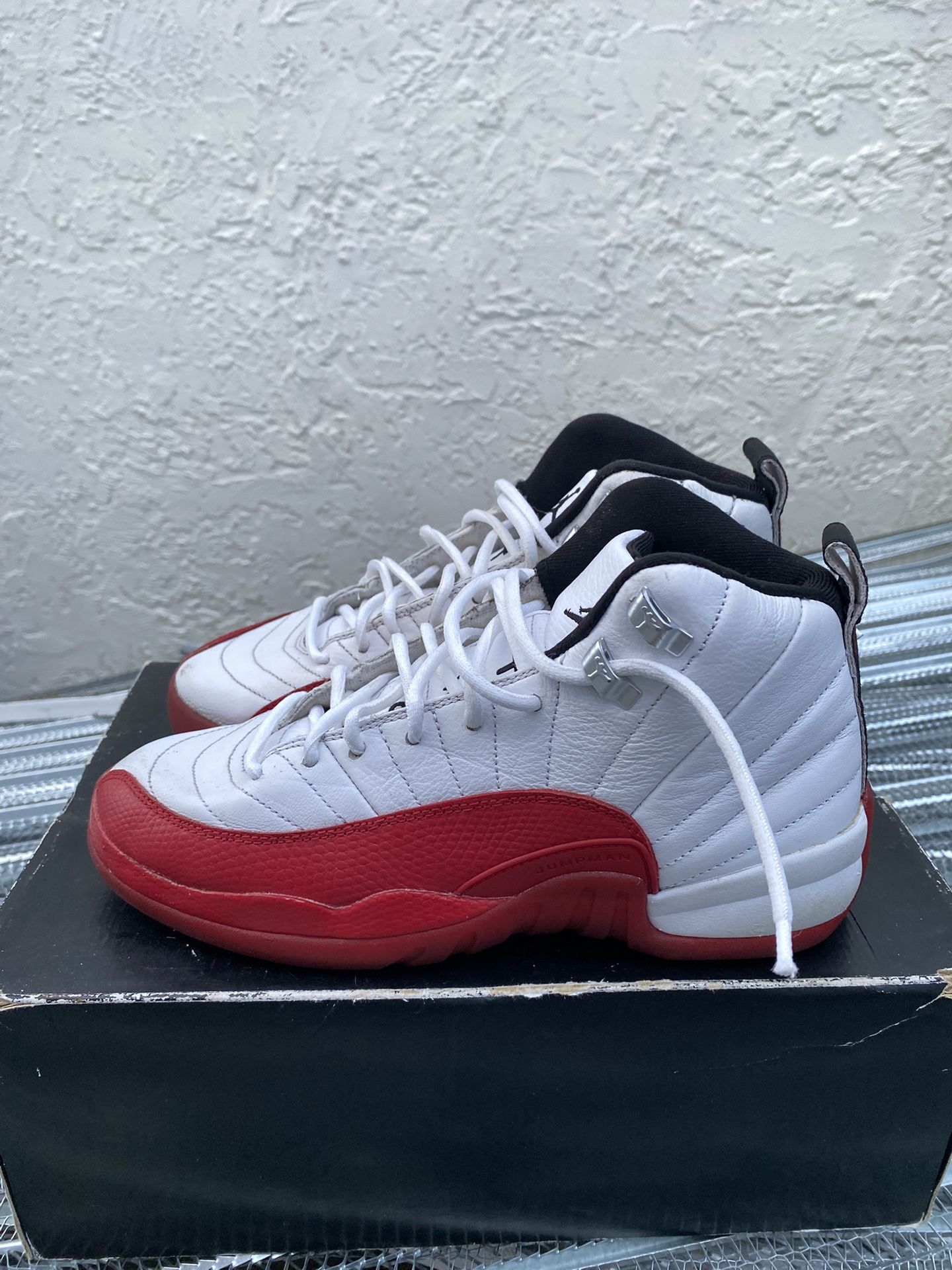 Size 6.5y (gs) - Jordan 12 cherry 