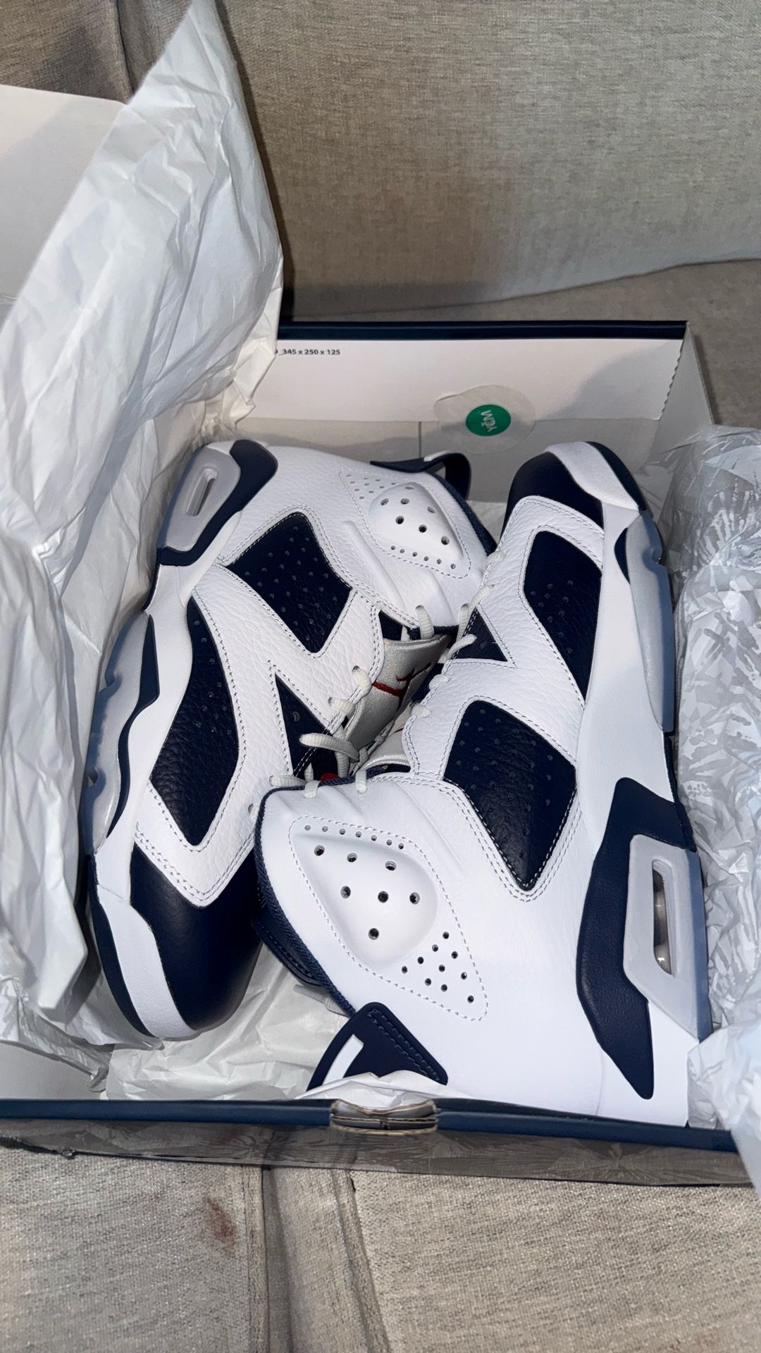 Air Jordan 6 Retro ‘Midnight Navy’