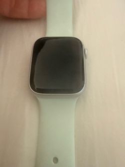 Apple Watch Series 9 GPS 45mm Silver Aluminum w/ Light Mint Sport Band
