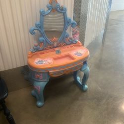 Cinderella Magical Talking Vanity 