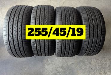 4x 255/45/19 PIRELLI SCORPION MS (99%)