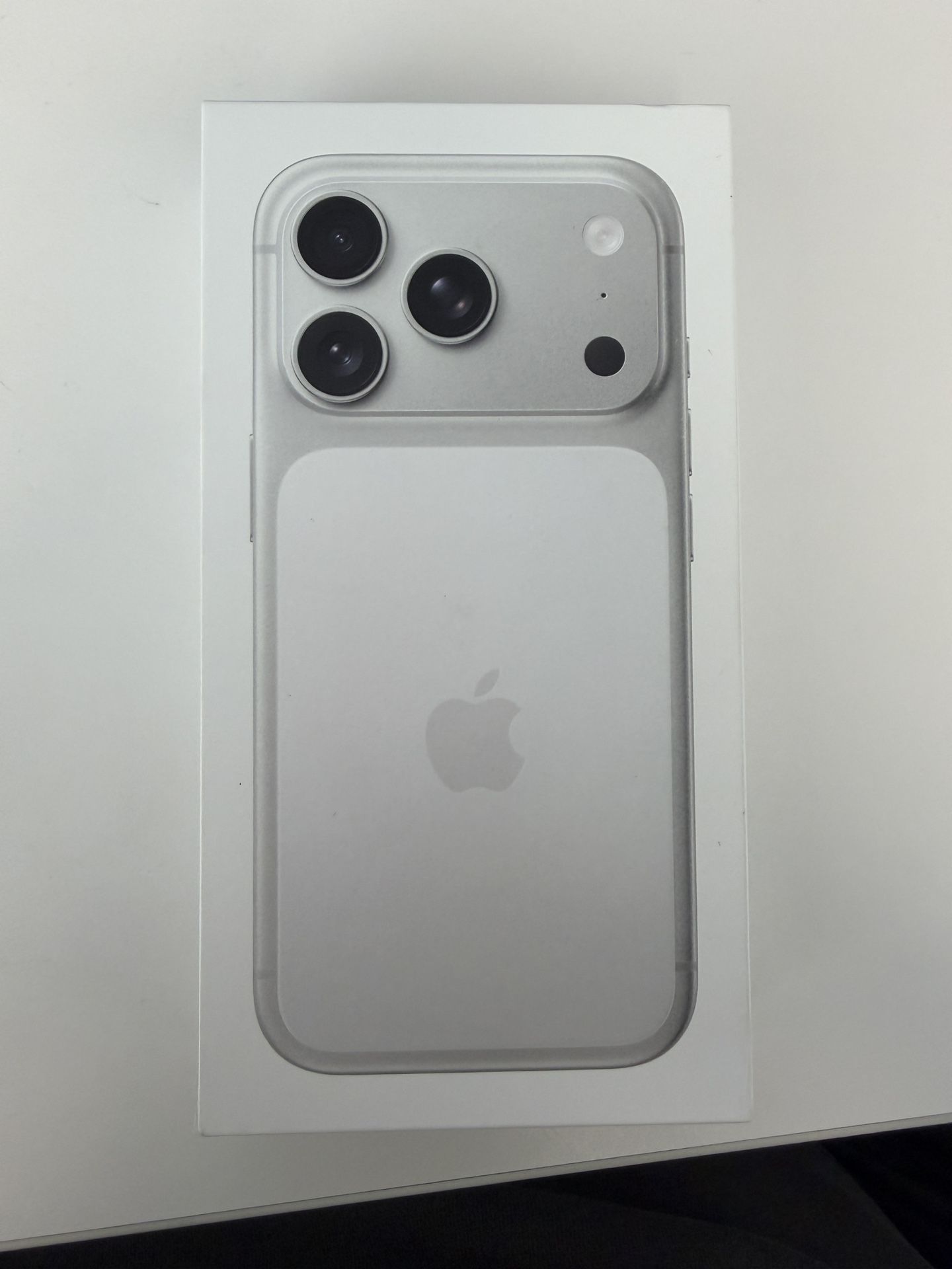 Sealed Apple iPhone 17 Pro Silver 256GB (AT&T)