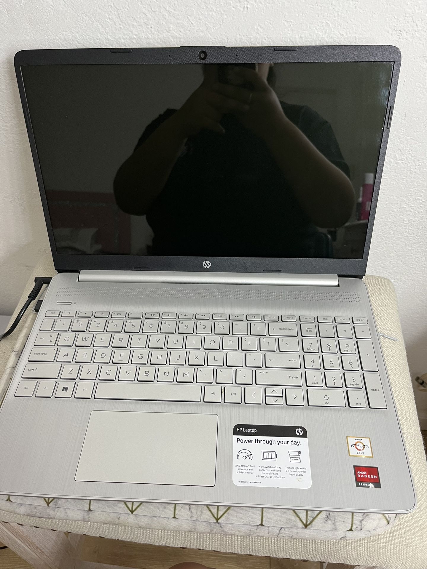 HP 15-ef1038nr Laptop