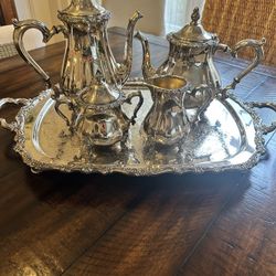 Oneida 5 Piece Silver Plated Tea Set In Box