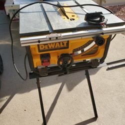 $380- DW745 Table Saw And DW7451 Table Saw Stand