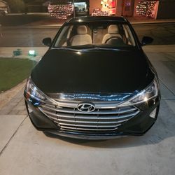 2020 Hyundai Elantra 