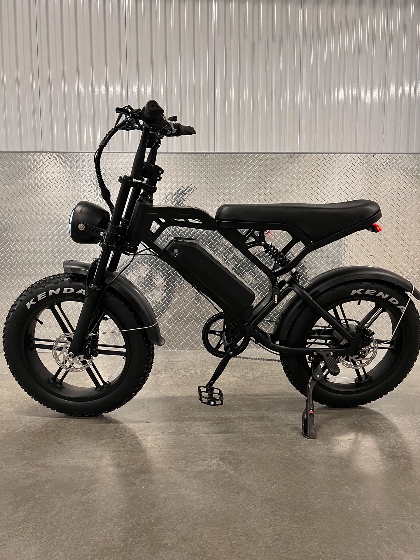 New! 1000 Watt, Electric Bike,  Full suspension, Hydraulic Brakes, 30 Mph, Fat Tires