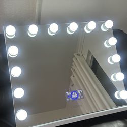 Large Hollywood Vanity Miror