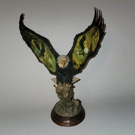 Majestic Flight Bradford Exchange Eagle Figurine