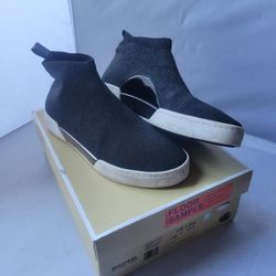 MICHAEL KORS Grover Women's 7.5 Gunmetal Black Slip On Metallic Stretch Sneaker