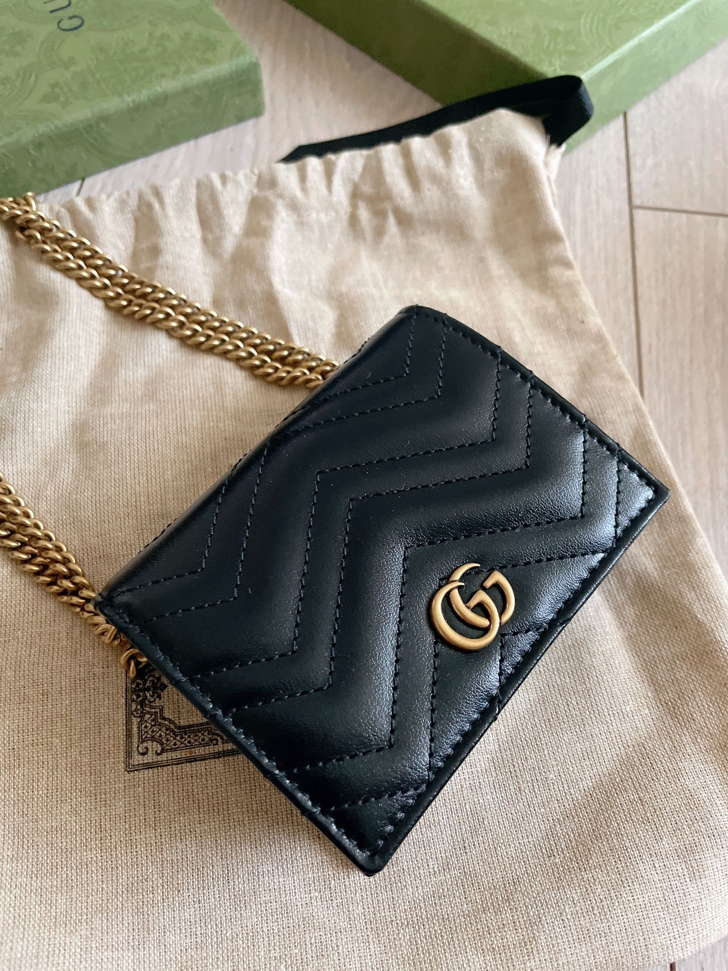 New- Gucci Marmont Wallet With Chain (Crossbody)