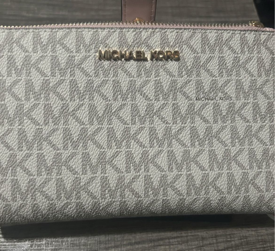 Michael Kors Purses and Phone Wallet