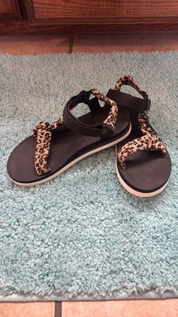 Women shoes size 6.5