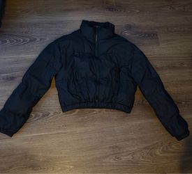 Puffer Cropped Jacket (Size Large)