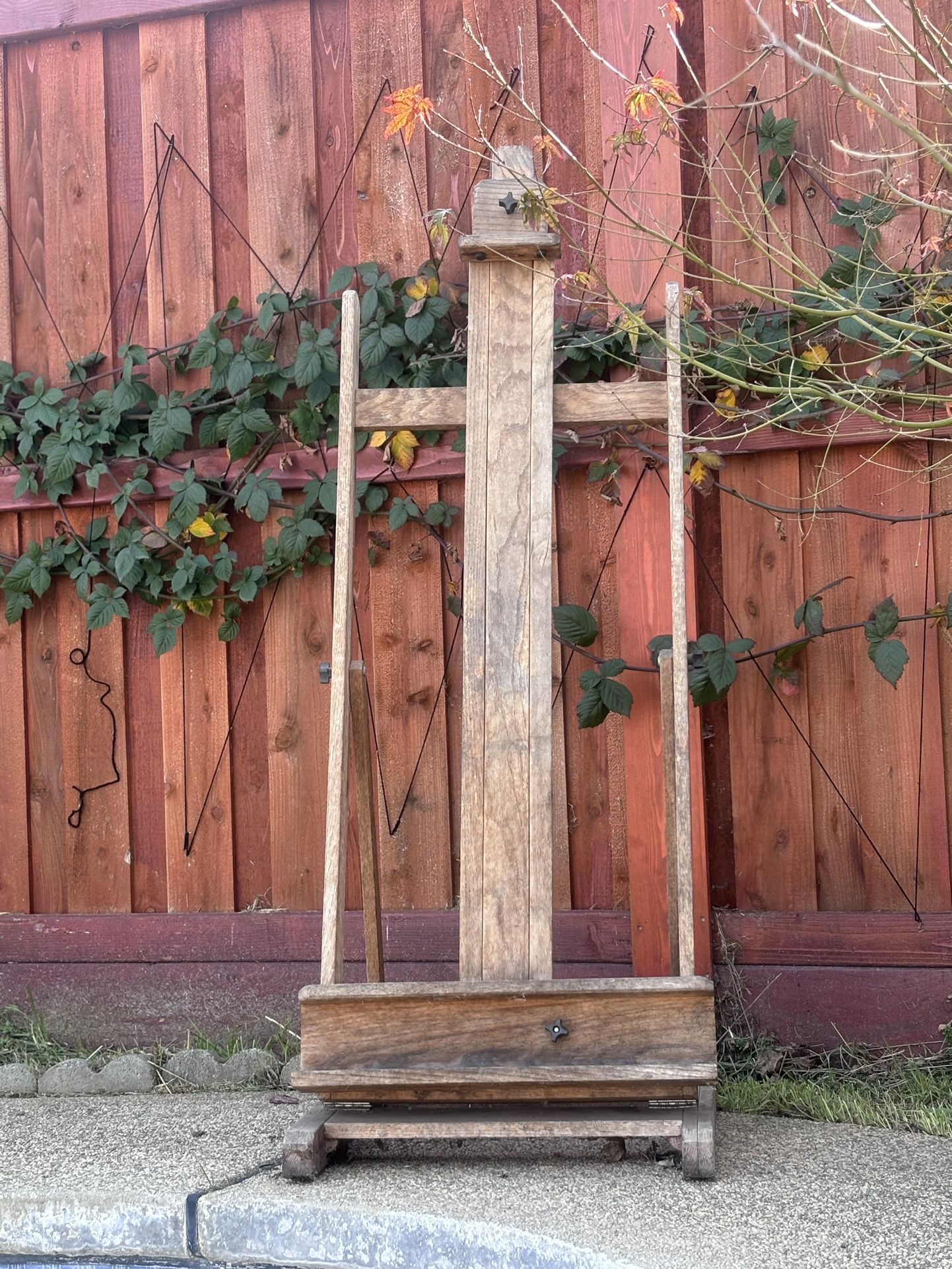 Large Vintage Artists Studio Easel