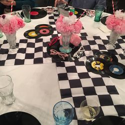 50's Rock & Roll Party Table Decor For 10