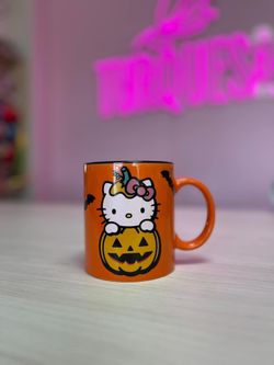 Taza 🎃 Hello Kitty Mug