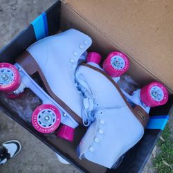 Ladies Skates Size 6 