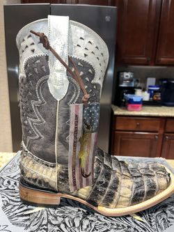 Vacarri Genuine American Alligator