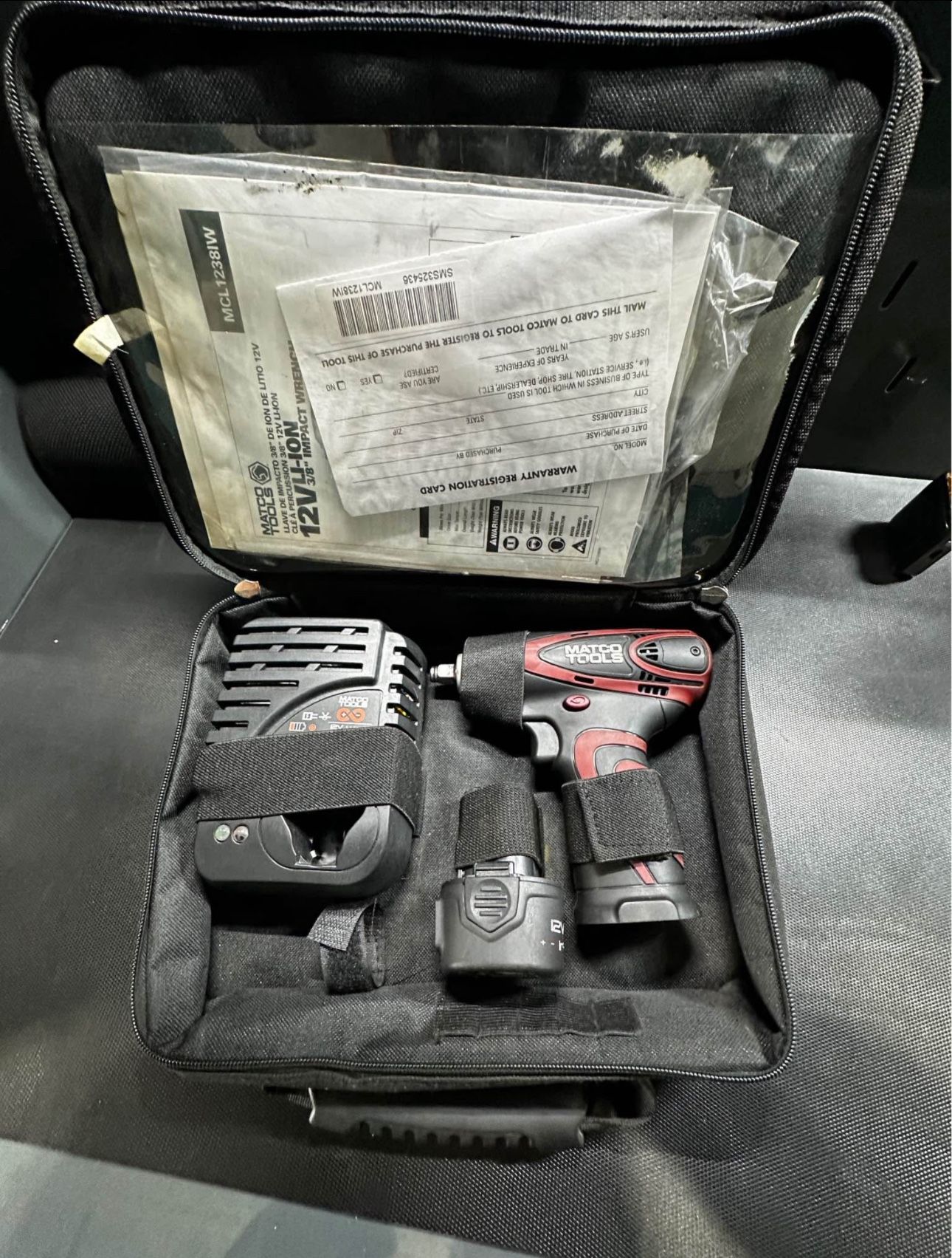 MATCO TOOLS 12V CORDLESS DRIVE IMPACT KIT