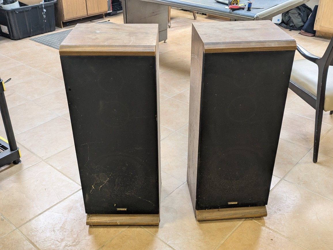 Vintage Fisher SVT-882 Standing Speakers