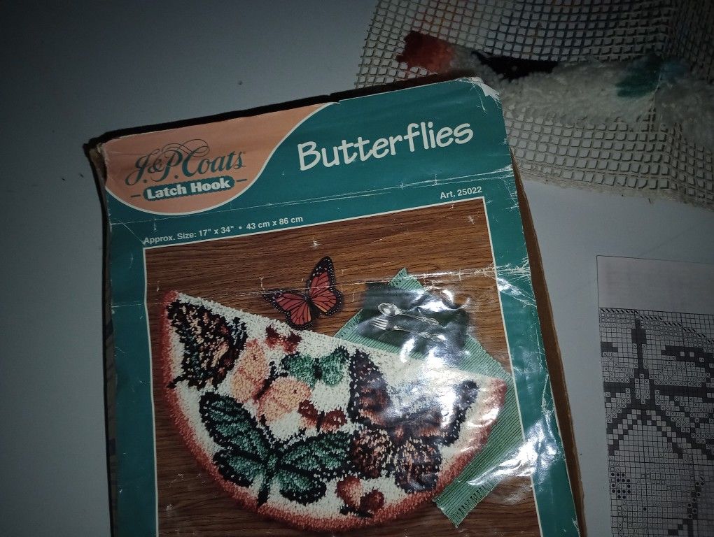 Butterfly Latch Hook