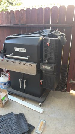 Masterbuilt 1150 - Charcoal smoker and grill