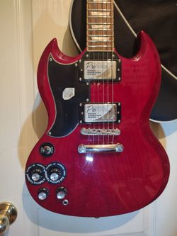 New left hand SG EPi Guitar Pro fret-level setup Spa perfect now 399 & bag!