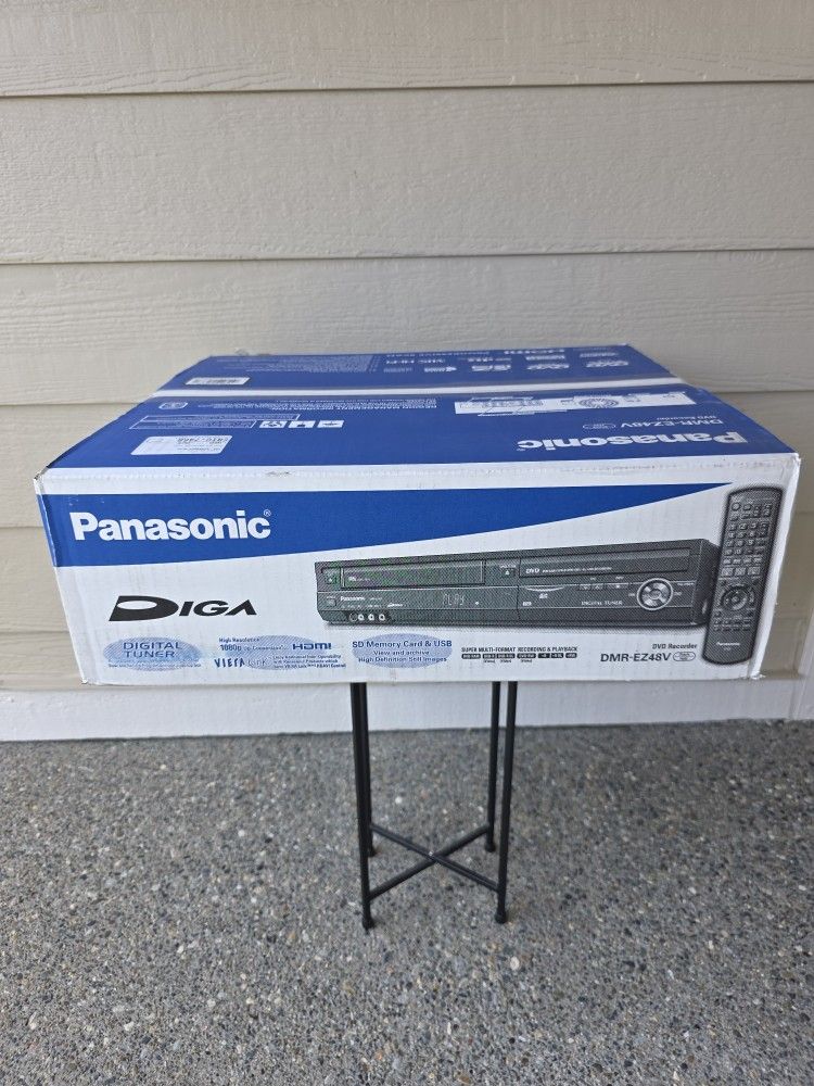 New Panasonic VHS DVD Combo Recorder