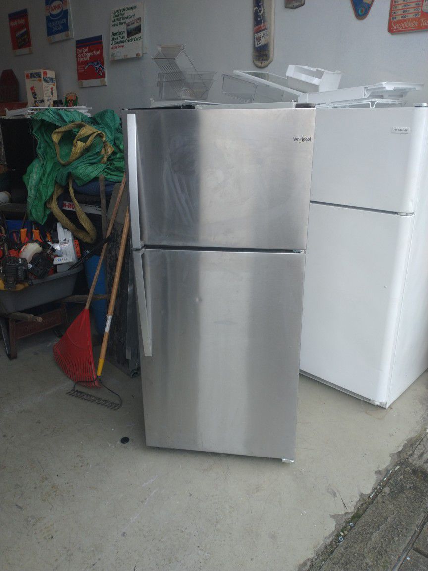 Whirlpool Stainless Steel Refrigerator Set Up For Ice Maker.