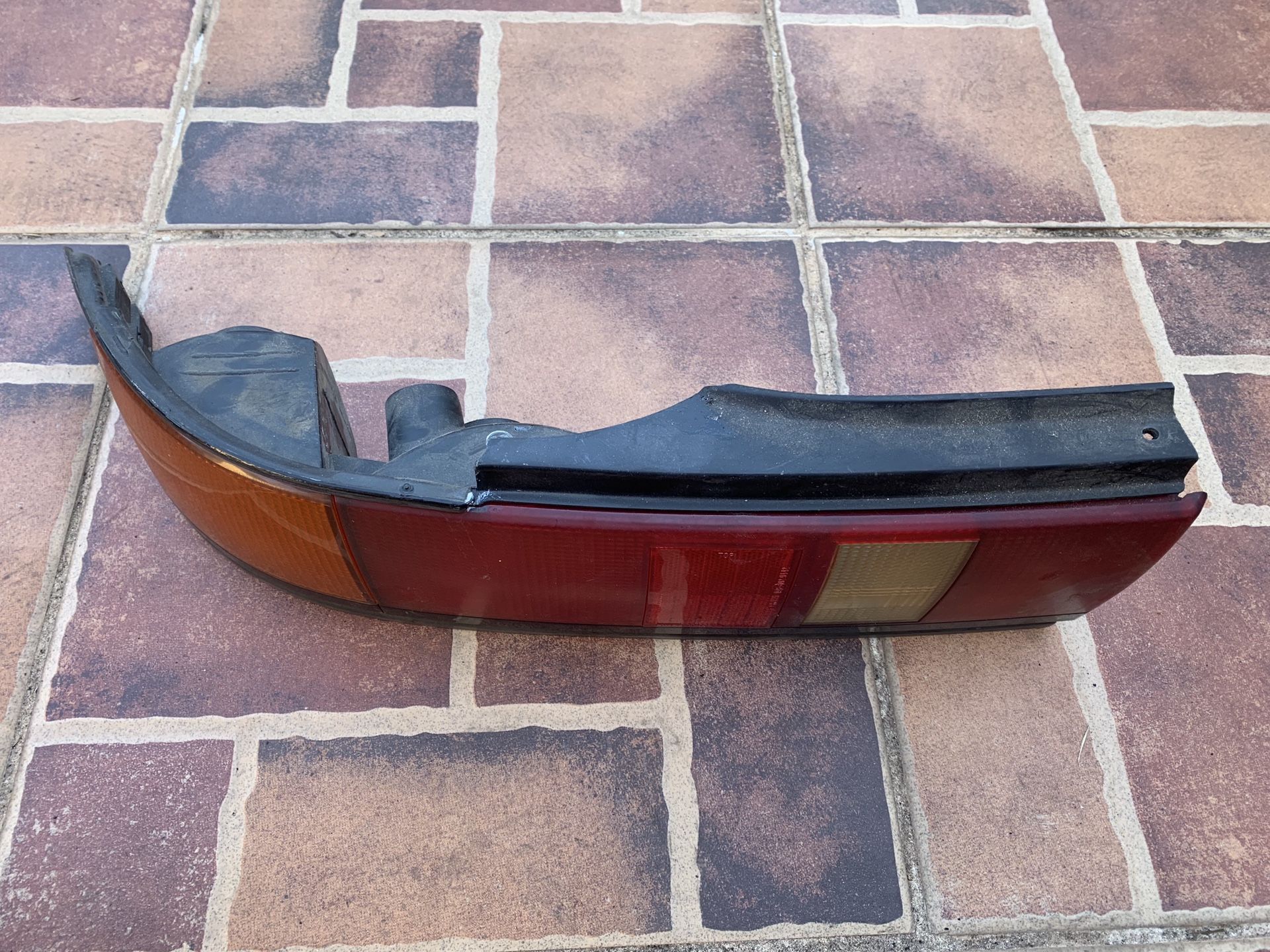 1991-1993 Toyota MR2 Driver Taillight