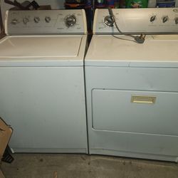 Whirlpool washer and dryer set