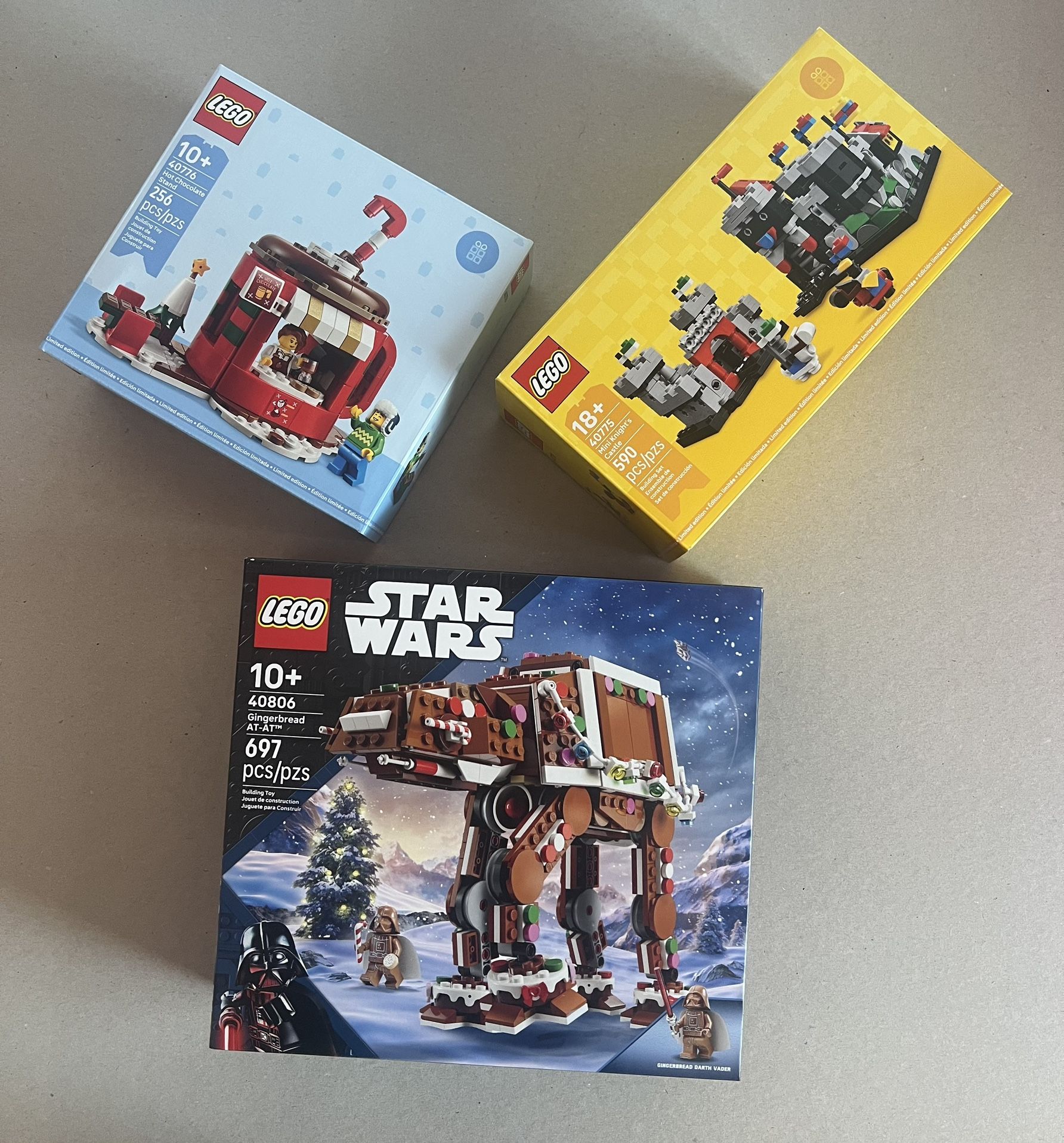 Lego GINGERBREAD AT-AT & GWP Bundle 