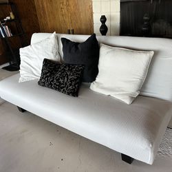 Futon W Washable Cover & Pillows