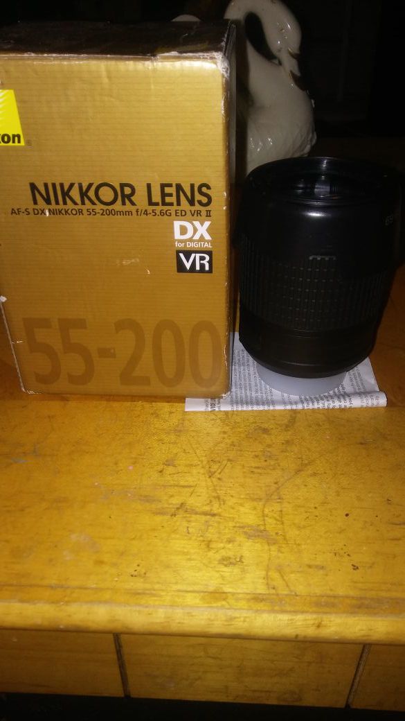 Nikkor Camera Lens 55-200mm